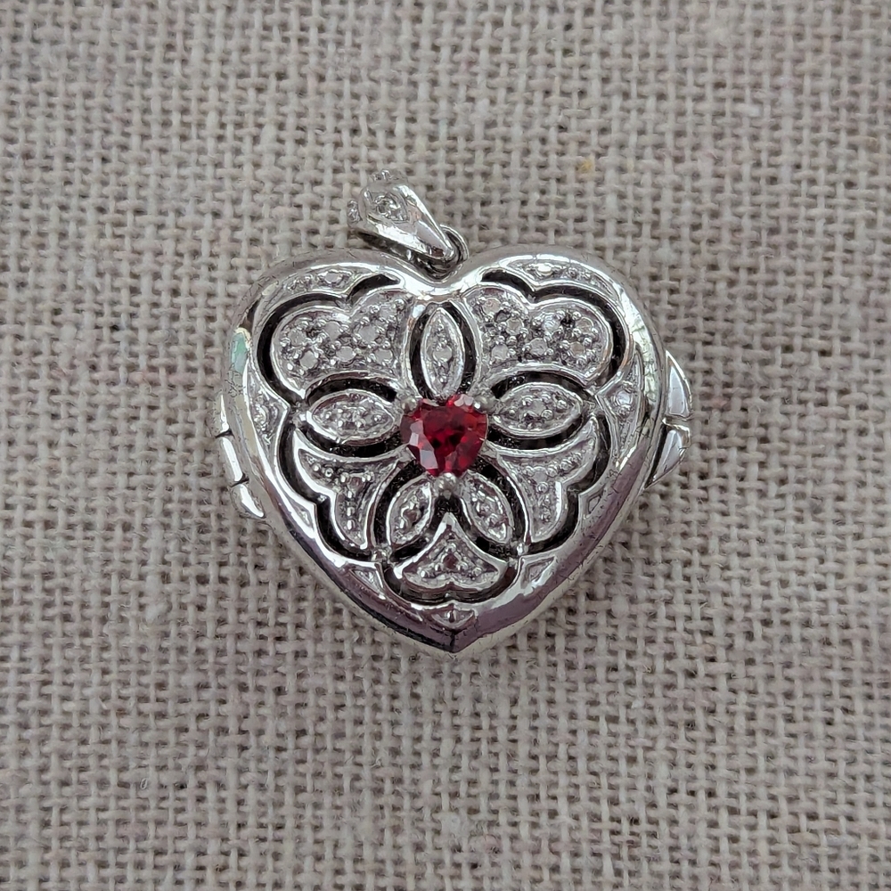 Silver Heart Locket with Red Gemstone With Message For Mom